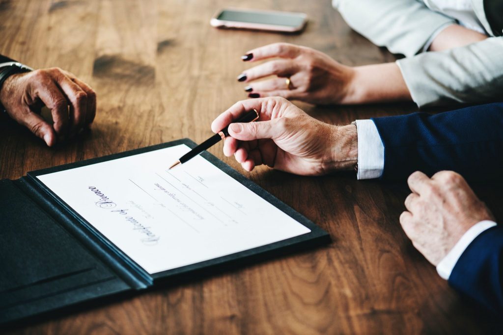 How to win a tender contract image